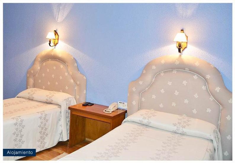 Hotel Las Caldas Las Caldas De Besaya Екстериор снимка