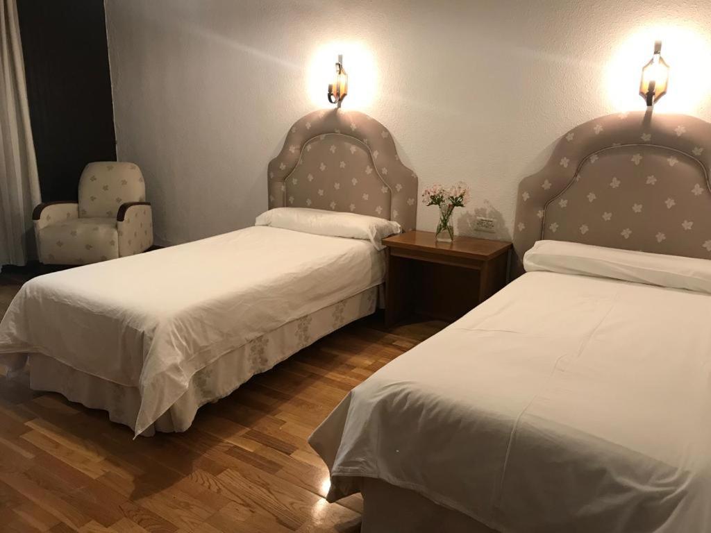 Hotel Las Caldas Las Caldas De Besaya Екстериор снимка
