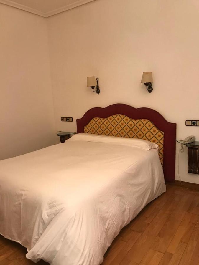Hotel Las Caldas Las Caldas De Besaya Екстериор снимка